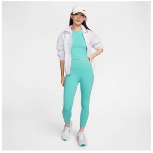 Nike Women's One High-Waisted 7/8
Leggings with Pockets